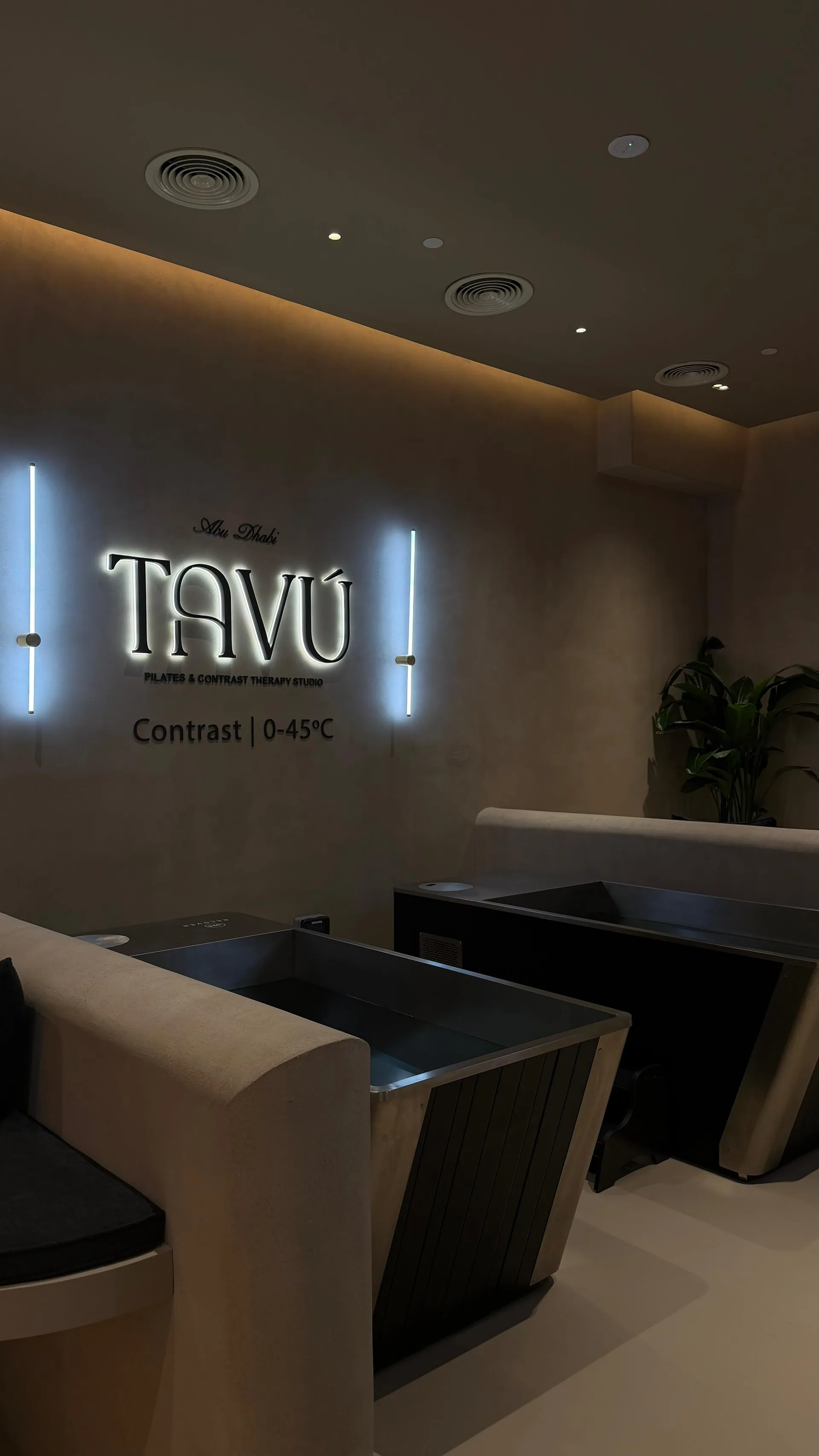 Contrast Therapy ice baths at TAVÚ